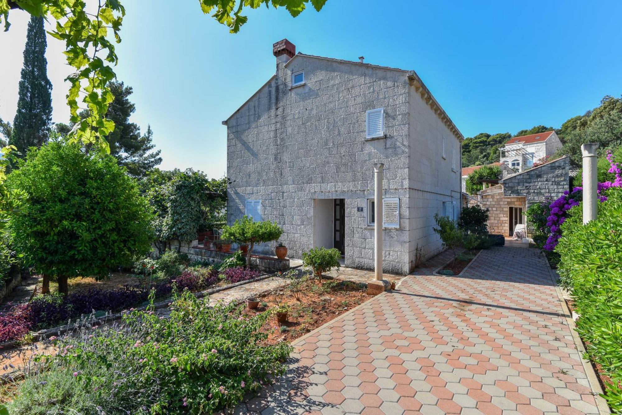 Vizmeg Villa *